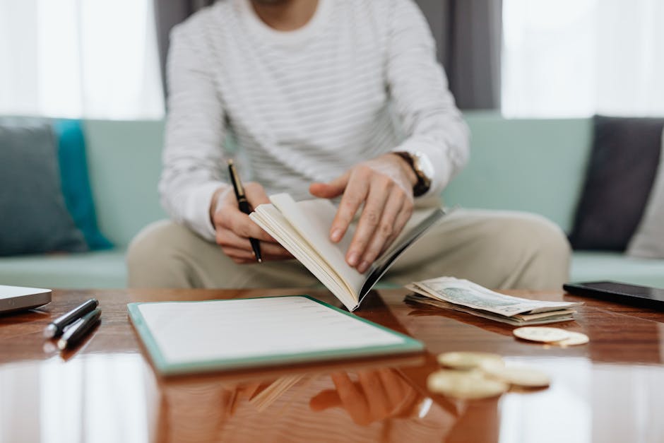 Hanya Butuh 15 Menit Sehari! Ubah Total Hidup Finansialmu Selamanya Dengan 'Aturan Ajaib' Ini.