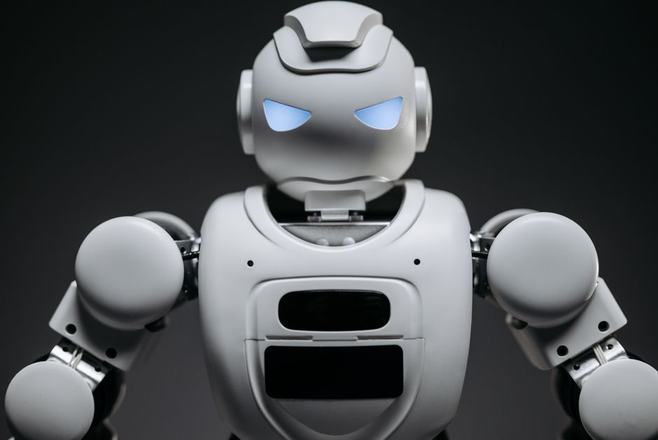 Bagaimana Teknologi Artificial Intelligence Mengubah Industri Saat Ini - Page 1
