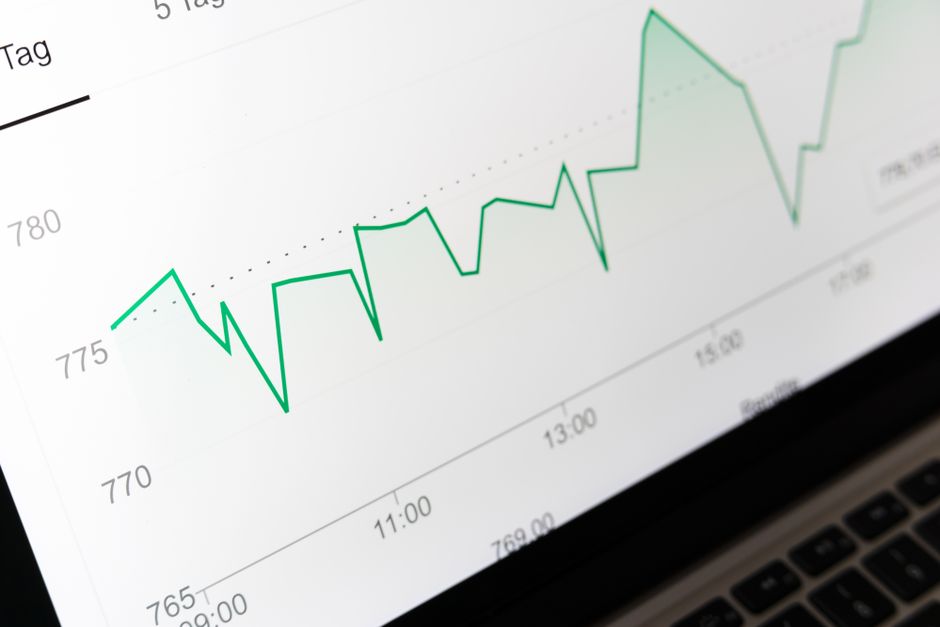 Rahasia Miliarder: Bagaimana AI Memprediksi Saham Pemenang Sebelum Wall Street Tahu - Page 4