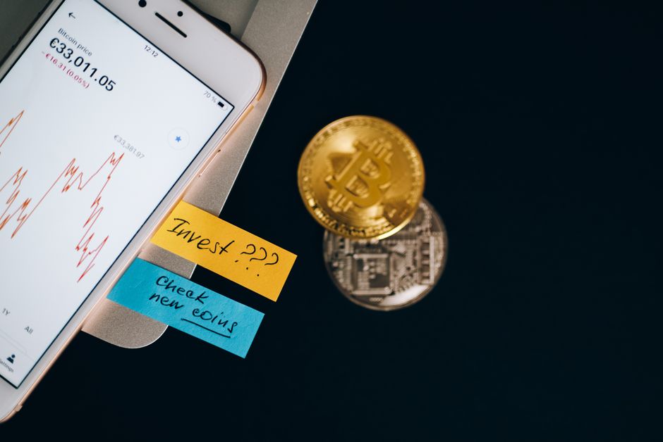 Bocor Halus! Mengapa Bank-Bank Besar Diam-diam Berinvestasi Gila-gilaan Di Blockchain (dan Apa Efeknya Ke Uang Anda)