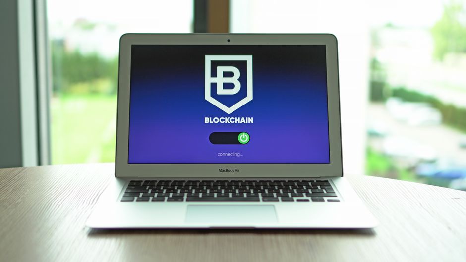 Bocor Halus! Mengapa Bank-Bank Besar Diam-diam Berinvestasi Gila-gilaan Di Blockchain (dan Apa Efeknya Ke Uang Anda) - Page 4