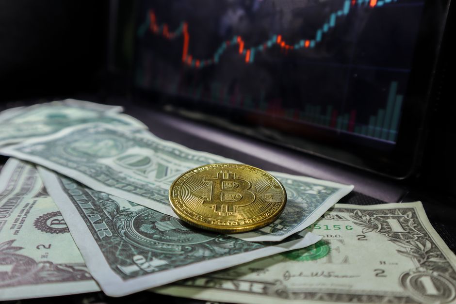 Karyawan Bank Siap-siap! Ini 7 Posisi Keuangan Yang Paling Terancam Punah Oleh AI - Page 4