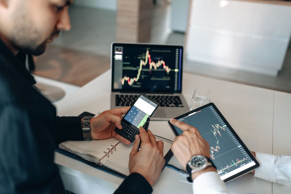 Karyawan Bank Siap-siap! Ini 7 Posisi Keuangan Yang Paling Terancam Punah Oleh AI - Page 6