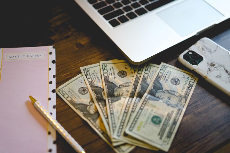 Jangan Kaget! 5 Trik AI Ini Bisa Hasilkan Uang Tambahan Rp 5 Juta/Bulan Tanpa Koding Sedikitpun! - Page 2