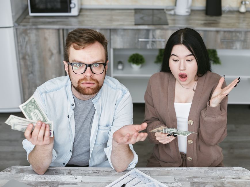 Gaya Hidup Minimalis Tapi Tetap Kelihatan Mahal? Ini Dia 4 Trik Budgeting Yang Bikin Temanmu Iri! - Page 3