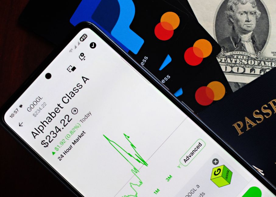 Awas! AI Bukan Selalu Solusi: 5 Risiko Finansial Tersembunyi Di Balik Kecanggihan Algoritma - Page 4