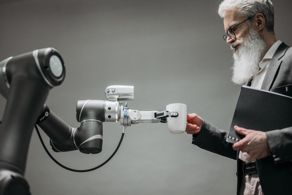 Perang Dingin Di Dunia Keuangan: Robot AI Vs. Investor Manusia, Siapa Yang Akan Menguasai Pasar Dan Kekayaan Anda? - Page 2