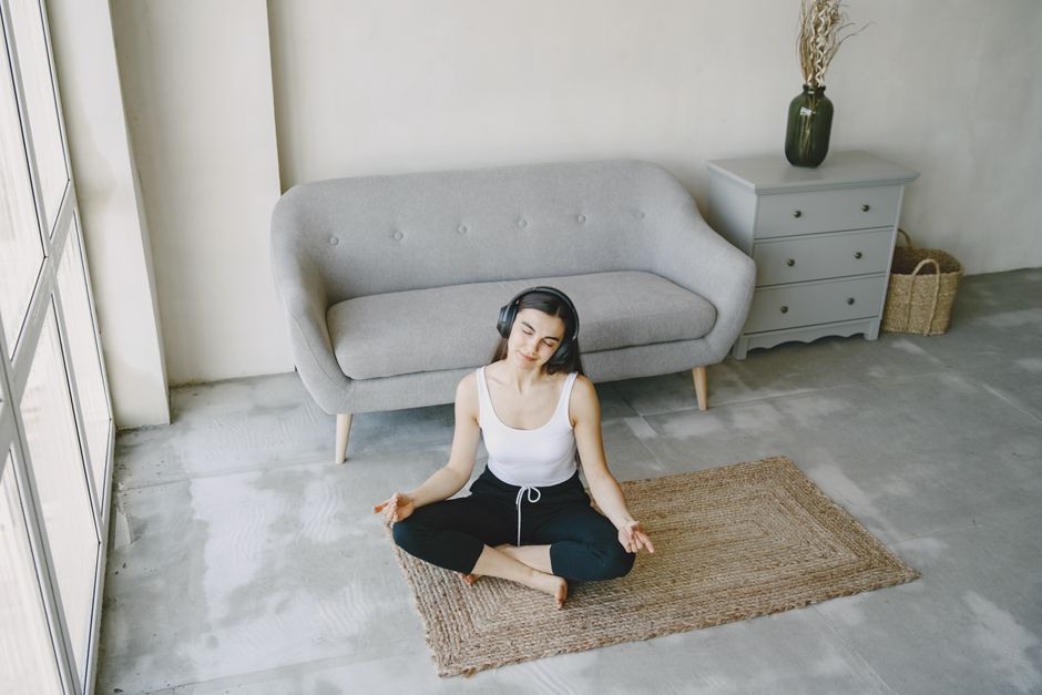 Rumah Berantakan? Ini 5 'Life Hack' Ajaib Yang Bikin Rapi Permanen Tanpa Capek (Dijamin Nggak Perlu Bersih-Bersih Tiap Hari!) - Page 6