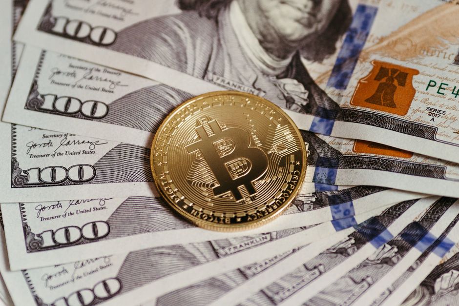 Bukan Cuma Bitcoin: 5 Inovasi Blockchain Yang Diam-Diam Akan Merevolusi Cara Anda Mengelola Uang! - Page 1