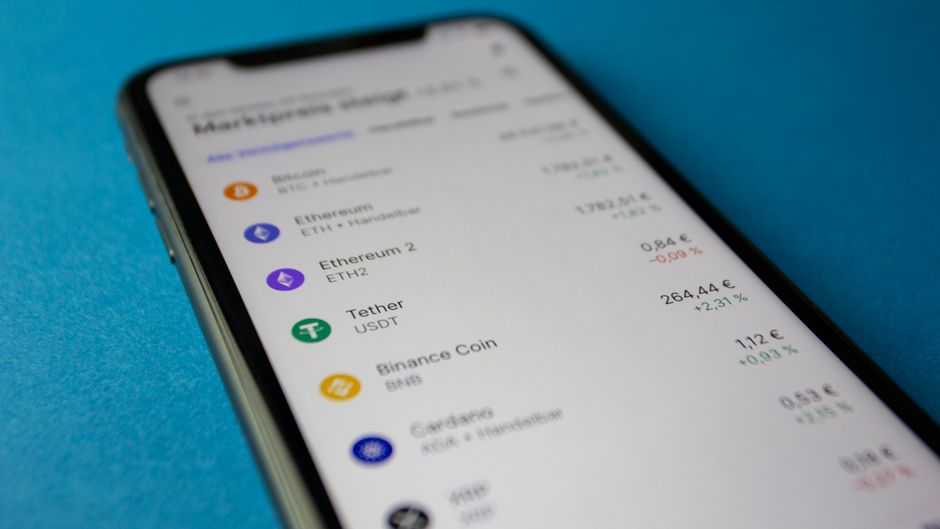 Skandal Di Balik Layar: Bagaimana Bank Besar Diam-Diam Memanfaatkan Blockchain Untuk Keuntungan Miliaran! - Page 3