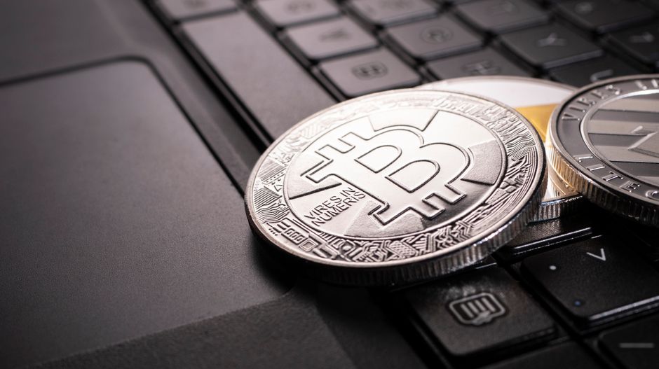 Skandal Di Balik Layar: Bagaimana Bank Besar Diam-Diam Memanfaatkan Blockchain Untuk Keuntungan Miliaran! - Page 6