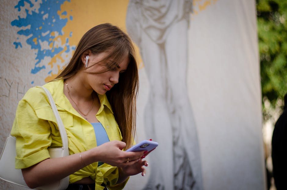 Hati-hati! Ini 5 Tanda Gadgetmu Merusak Hubungan Asmaramu (dan Cara Mengatasinya Sebelum Terlambat!) - Page 2