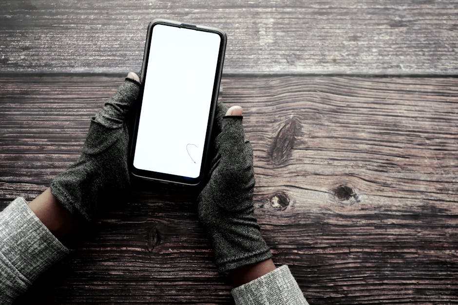 STOP LAKUKAN INI! 8 Kesalahan Fatal Yang Bikin Baterai HP Cepat Rusak & Cara Mengatasinya! - Page 2